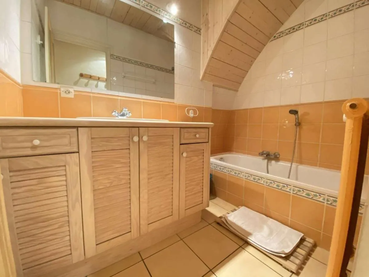 Appartement Cosy A Praz-Sur-Arly, Proche Pistes De Ski, Centre, Parking, 2 Etoiles, Pour 4 Pers. - Fr-1-603-6 Apartment Praz-sur-Arly