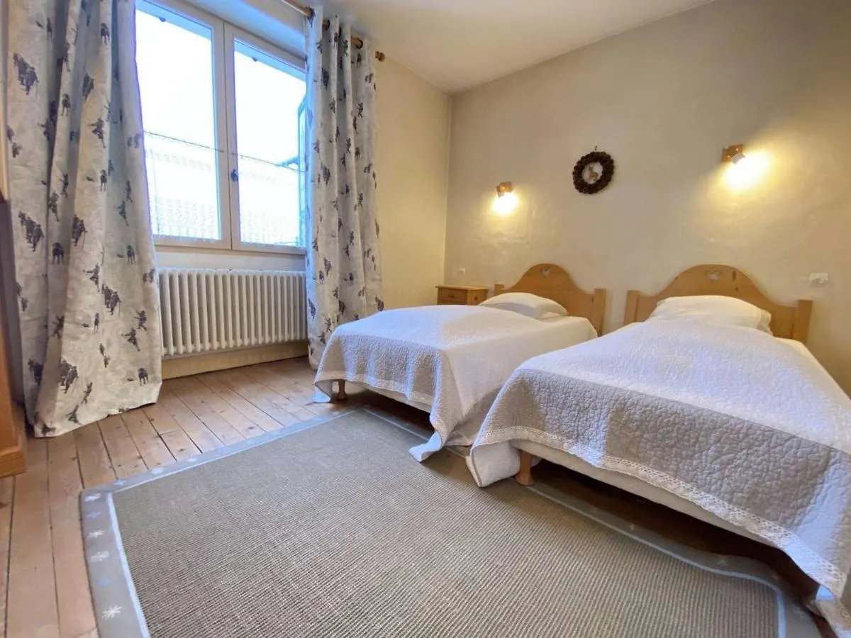 Appartement Cosy A Praz-Sur-Arly, Proche Pistes De Ski, Centre, Parking, 2 Etoiles, Pour 4 Pers. - Fr-1-603-6 France
