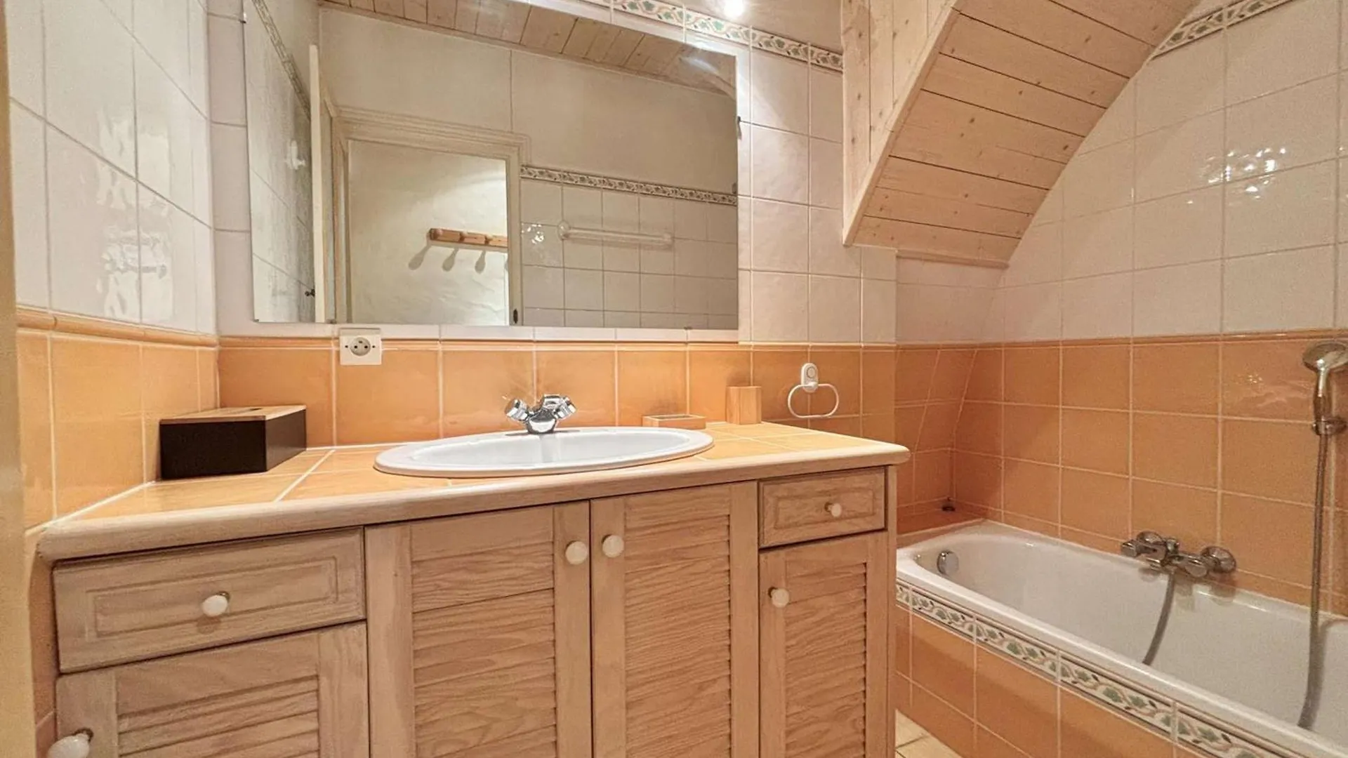Appartement Cosy A Praz-Sur-Arly, Proche Pistes De Ski, Centre, Parking, 2 Etoiles, Pour 4 Pers. - Fr-1-603-6 Apartment Praz-sur-Arly